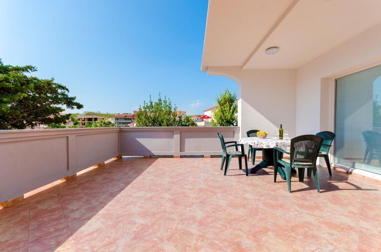 Apartments Ruza-Rajska Beach Лопар Экстерьер фото
